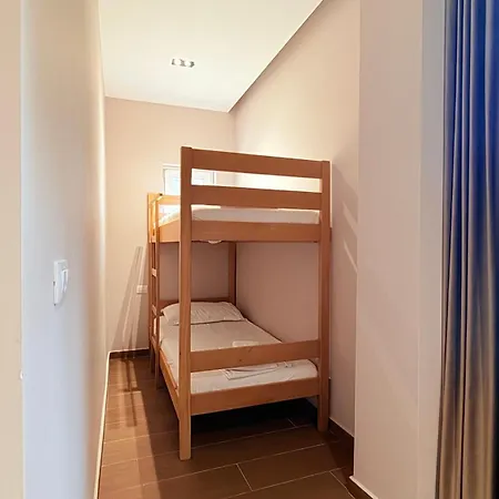 Delmar Golem (Tirana)