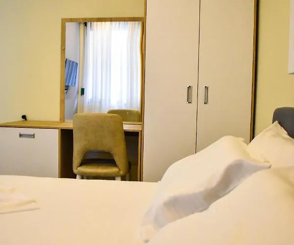 Hotelapart - Delmar Värdshus Durrës