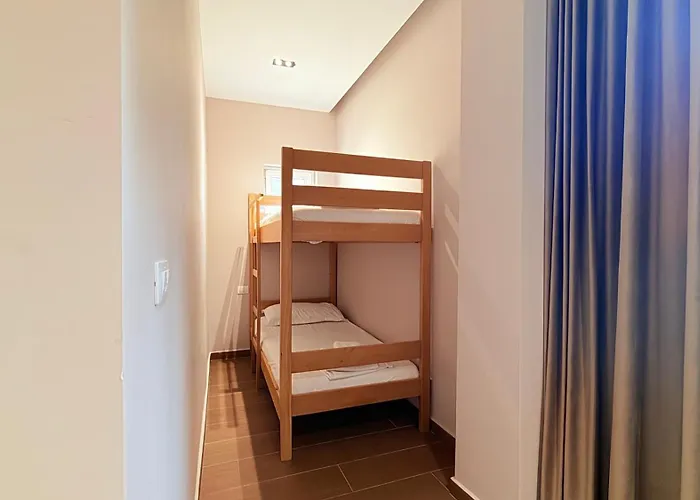 Delmar Golem (Tirana)