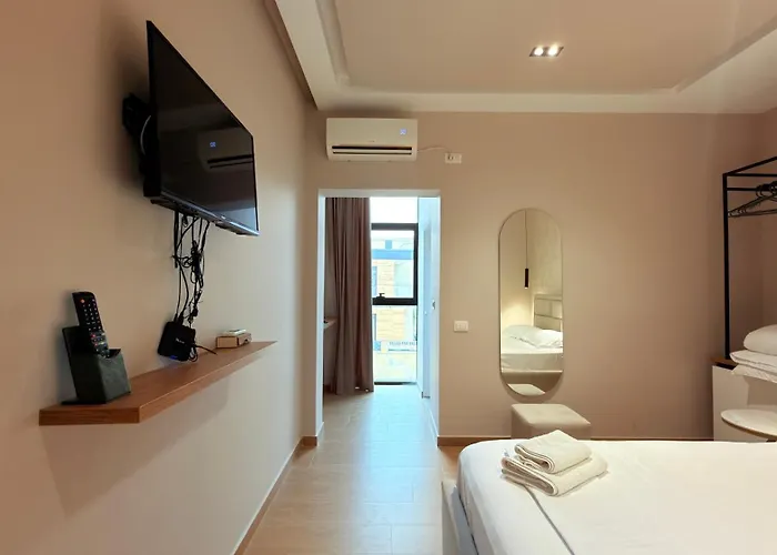 Delmar Hotel Golem (Tirana)