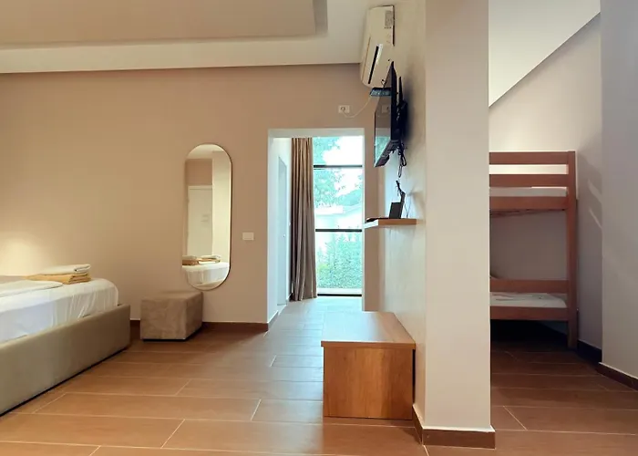 Delmar Durres Hotel Golem (Tirana)