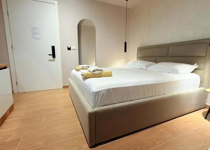 Delmar Durres Hotel *