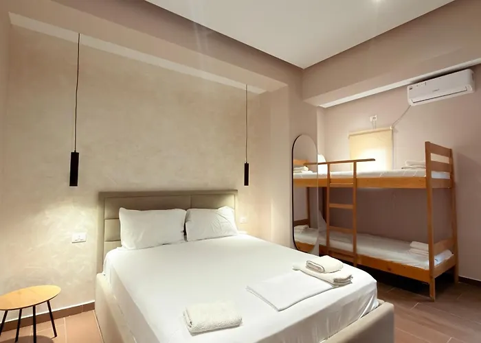 Delmar Durres * Golem (Tirana)